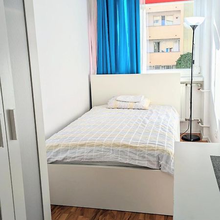 Ursus Rooms-Self Check-In Varsovia Exterior foto