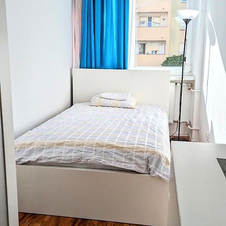 Ursus Rooms-Self Check-In Varsovia Exterior foto