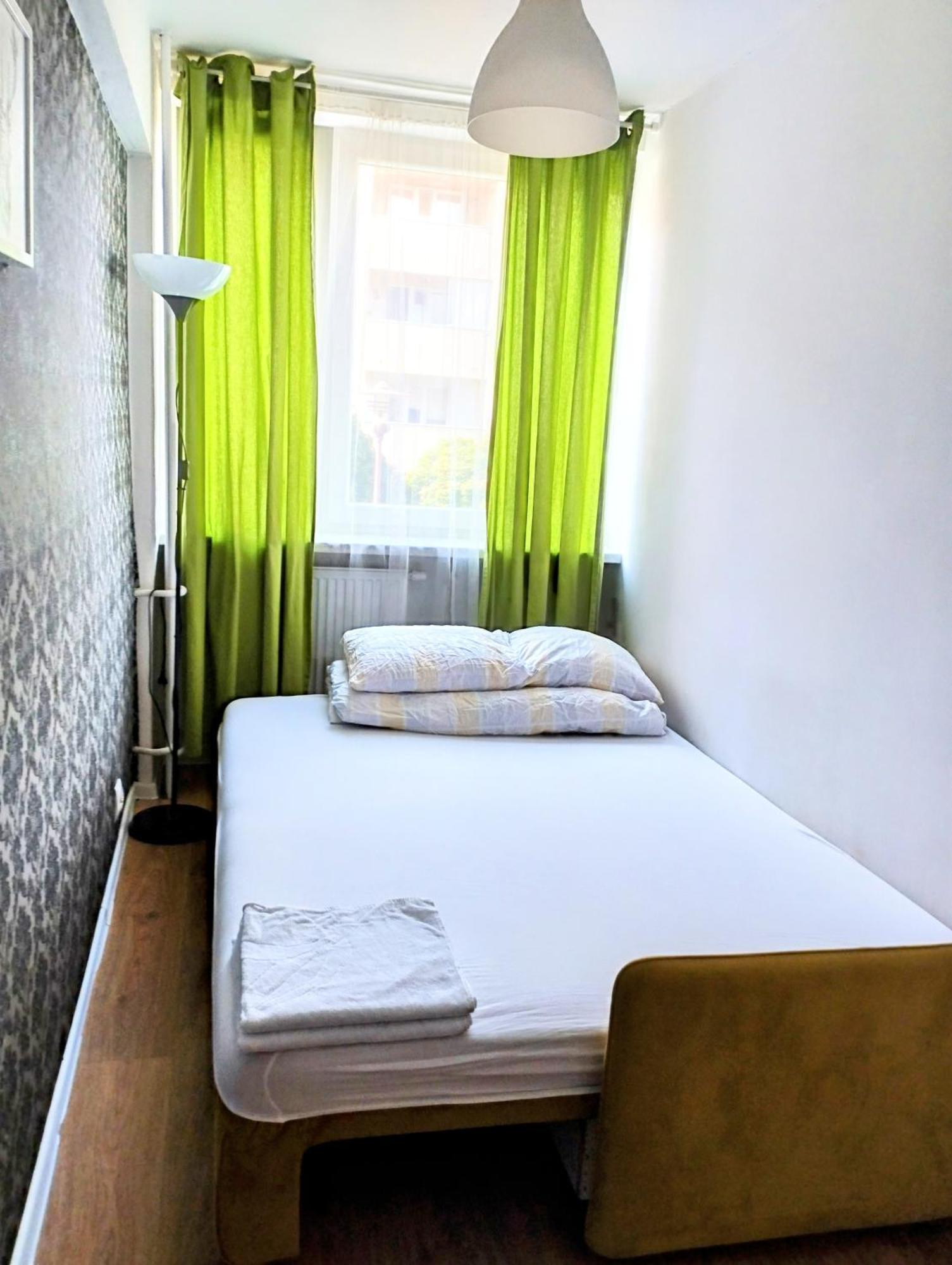 Ursus Rooms-Self Check-In Varsovia Exterior foto