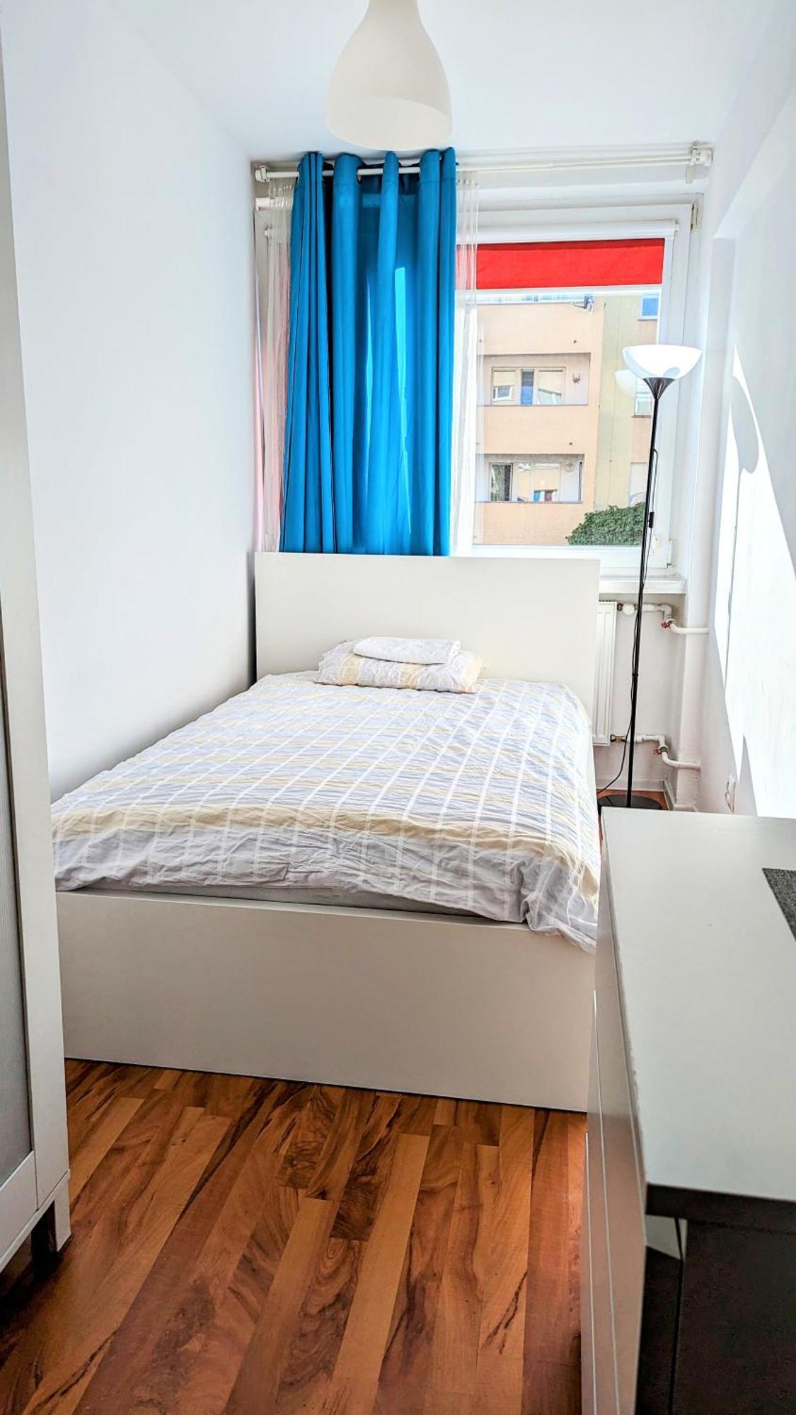 Ursus Rooms-Self Check-In Varsovia Exterior foto